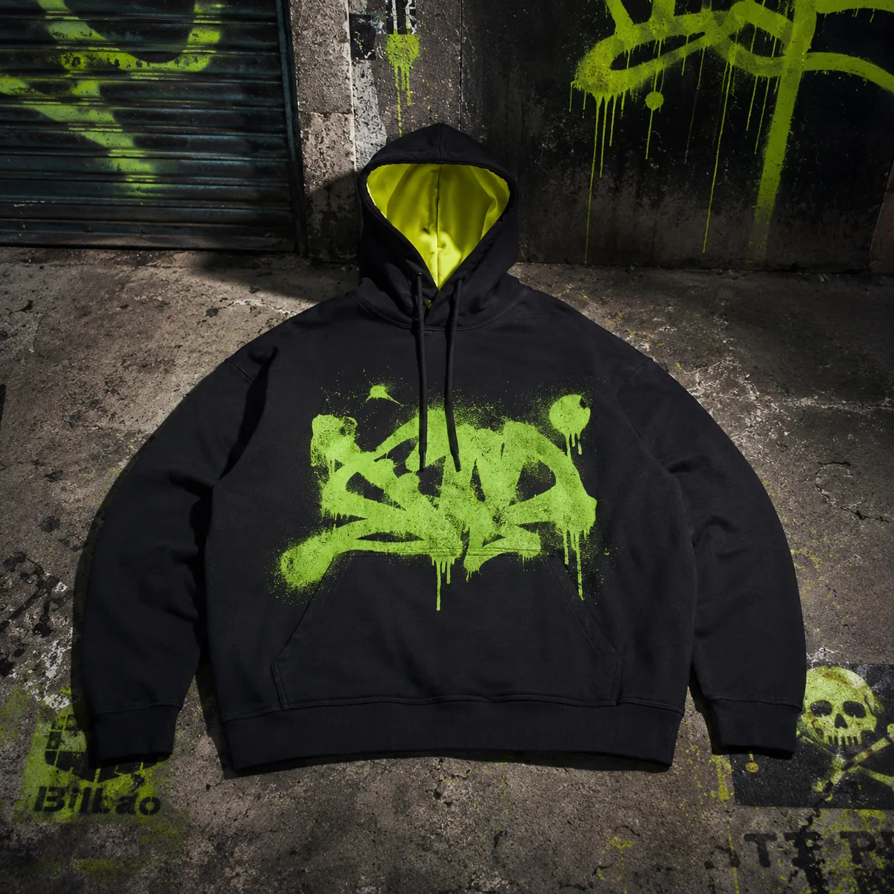 Hoodie Bidebarrieta drop 03 charcoal con spray verde acido
